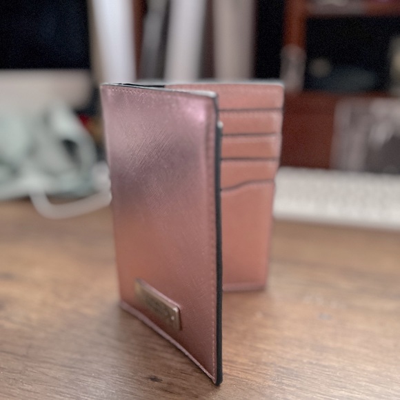 Victoria's Secret VS Passport Credit ID Card Travel Holder, Cover Folder (Pink) - Picture 8 of 12